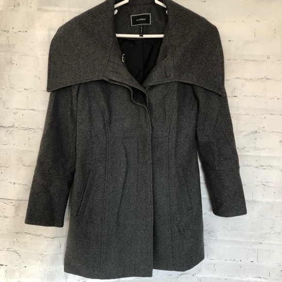 Ladies Wool Coat - Picture 2 of 6